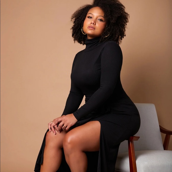 Black Sweater Dress with Slit - NWT✨ - Picture 2 of 4